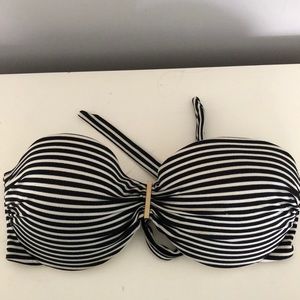 Victoria’s Secret strapless bikini top